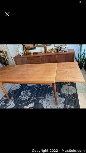 Vintage Mid Century Modern Teak Dining Table (1 of 5)