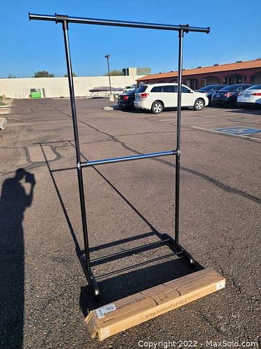 Lot #4 (1 of 8)