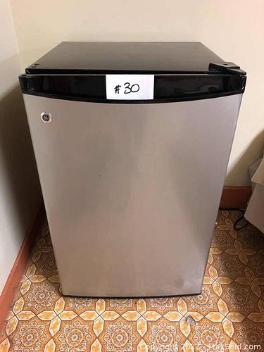 Lot #30 (1 of 4)