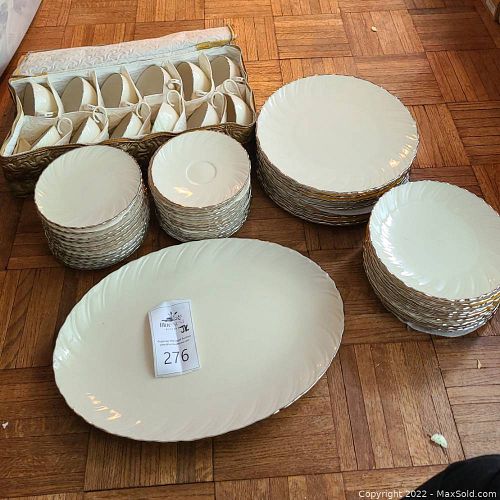 Lenox "Weatherly" China Set  (1 of 18)