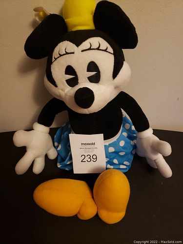 Lot #239 (1 of 1)