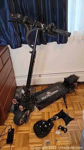 Outstorm Maxx Electric Scooter C (1 of 20)