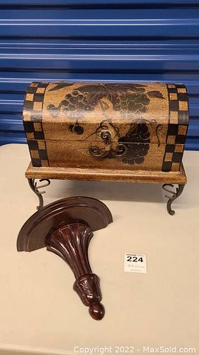 Lot #224 (1 of 13)
