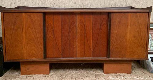 MCM Deilcraft Cabinet  (1 of 7)
