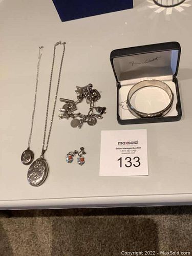 Lot #133 (1 of 8)