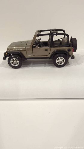 Lot #53 (1 of 9)