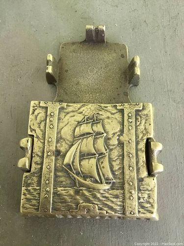 Lot #89 (1 of 4)