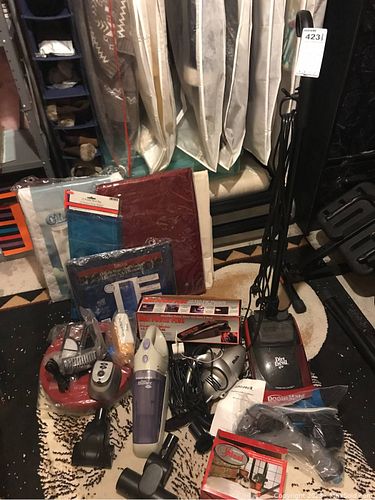 Lot #423 (1 of 18)