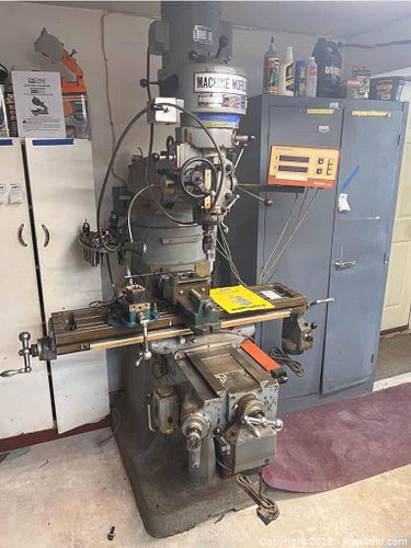 FusanLong Vertical Milling Machine D (1 of 27)