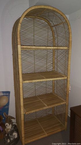 Lot #483 (1 of 8)