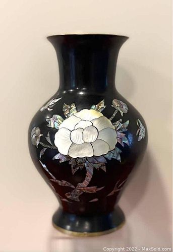 Lot #77 (1 of 7)