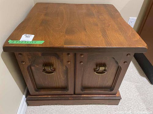 Lot #665 (1 of 8)