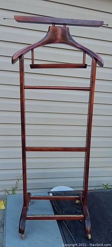 Lot #115 (1 of 3)