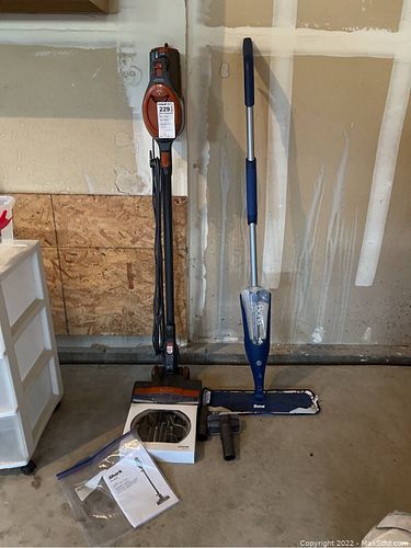 Lot #229 (1 of 9)