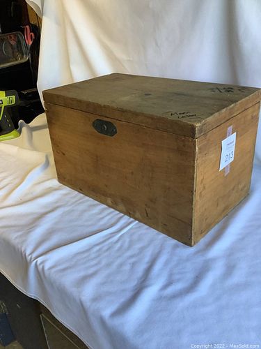 Lot #213 (1 of 5)