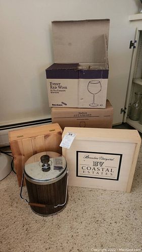 Lot #54 (1 of 9)