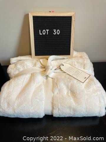 Lot #30 (1 of 5)
