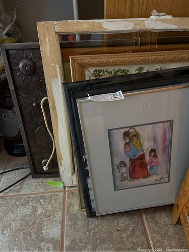 Lot #524 (1 of 12)