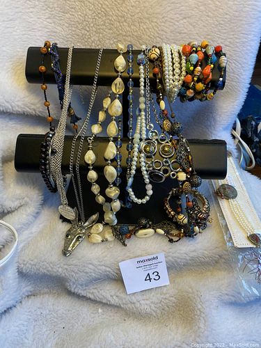 Lot #43 (1 of 6)