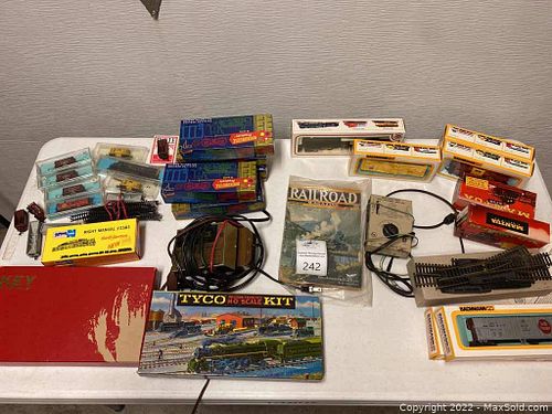 Lot #242 (1 of 18)