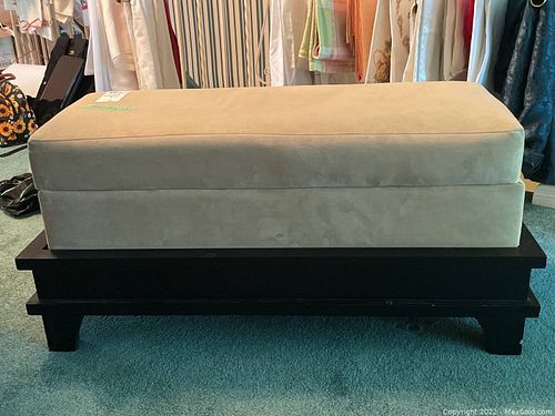 Lot #465 (1 of 9)