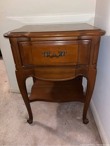 Lot #401 (1 of 7)