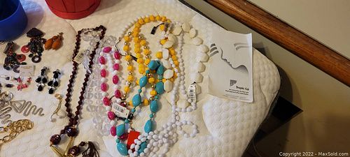 Lot #523 (1 of 5)
