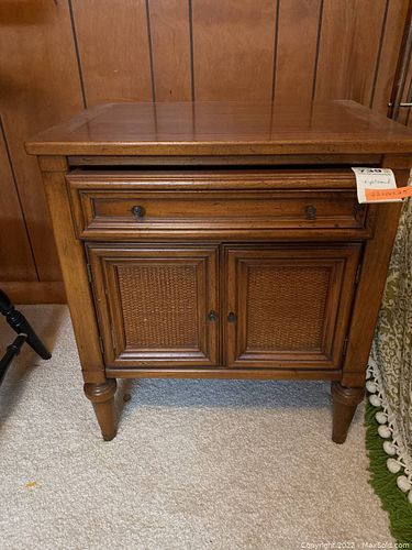 Lot #739 (1 of 7)