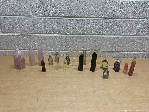 Lot of Obelisk Crystals (1 of 9)