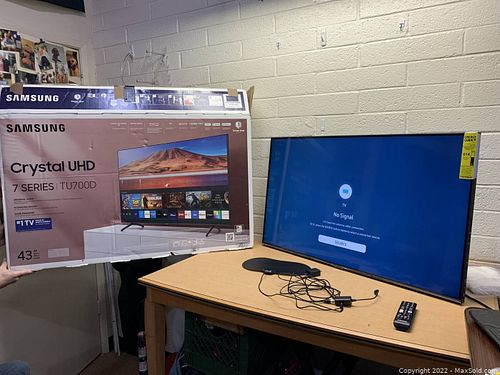 Lot #43 (1 of 8)