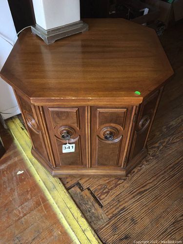 Lot #341 (1 of 12)