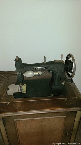 Lot #515 (1 of 18)