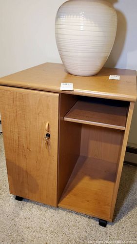 Lot #693 (1 of 12)