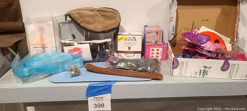 Lot #398 (1 of 8)