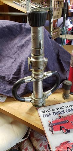 2 Fireman Nozzles Vintage (1 of 4)
