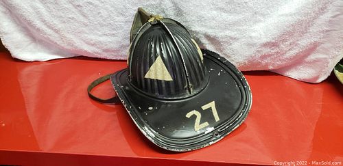 Fireman Helmet Cairns and Brother Manchester NH Vintage (1 of 7)