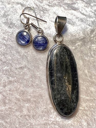Lot #149 (1 of 4)