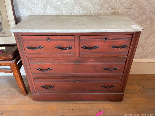 Lot #524 (1 of 11)