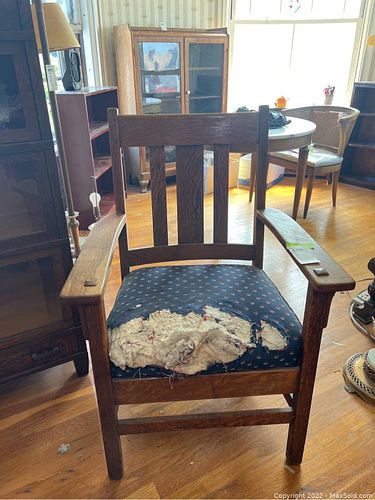 Lot #465 (1 of 12)