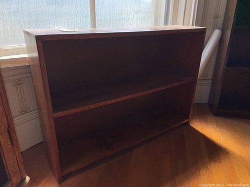 Lot #469 (1 of 9)