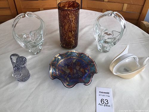 Lot #63 (1 of 8)