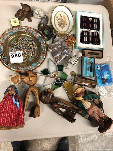 Lot #988 (1 of 8)