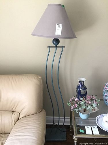 Lot #17 (1 of 6)