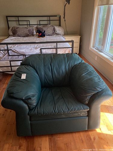 Lot #736 (1 of 7)