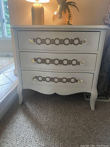 Lot #30 (1 of 4)