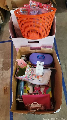 Lot #24 (1 of 13)