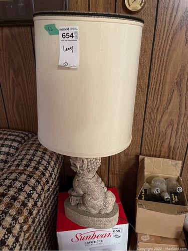 Lot #654 (1 of 8)