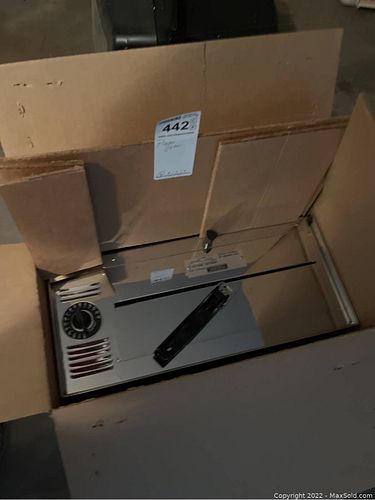 Lot #442 (1 of 5)