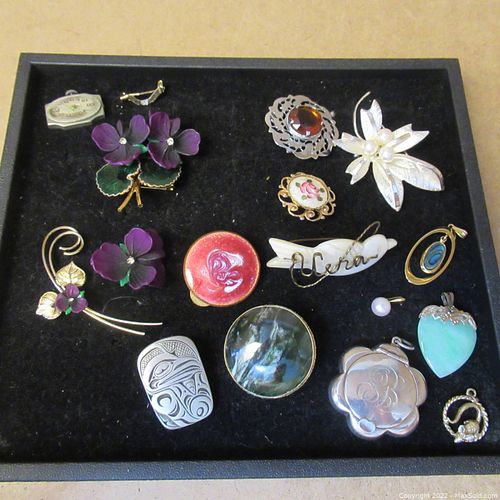 Lot #28 (1 of 24)