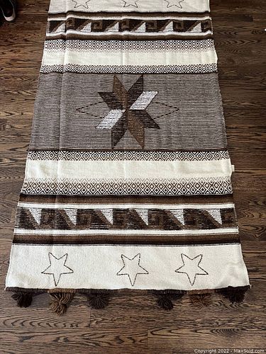 Lot #109 (1 of 4)